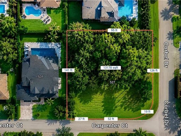 527 Carpenter CT , NAPLES, FL 34110