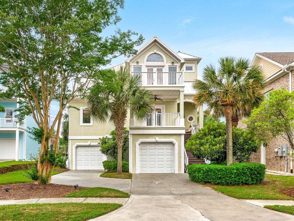 1011 Clubhouse Dr., North Myrtle Beach, SC 29582