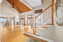 1011 Clubhouse Dr. photo 4