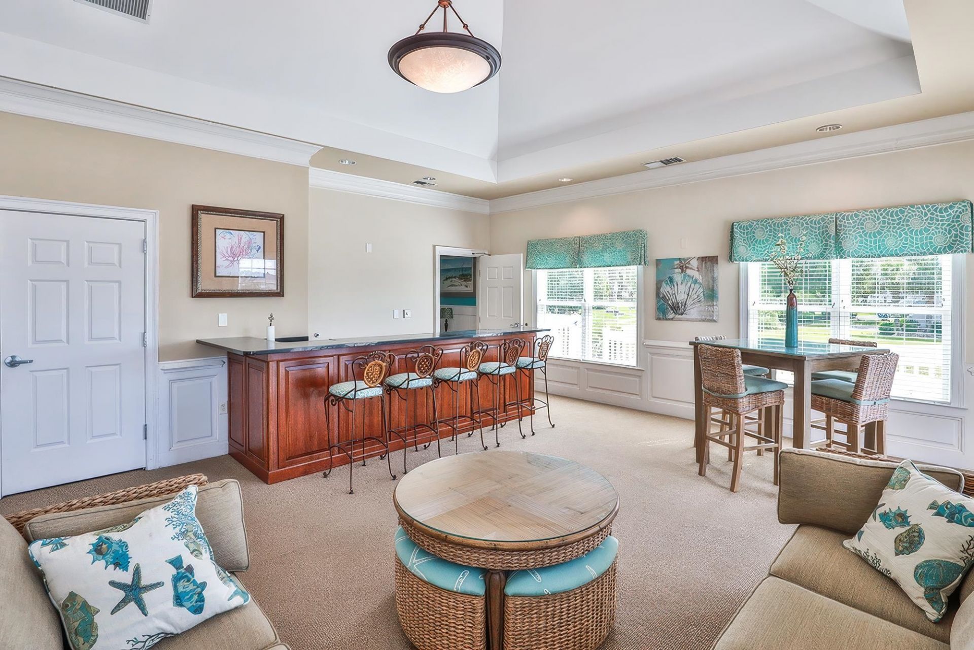 1011 Clubhouse Dr. Photo 69
