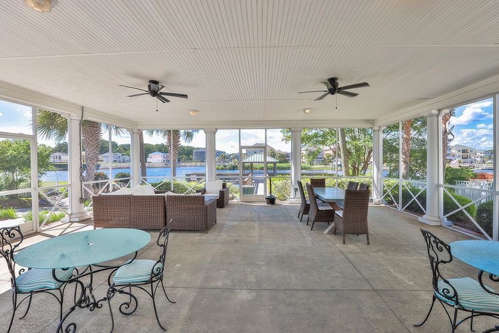 1011 Clubhouse Dr. Photo 76