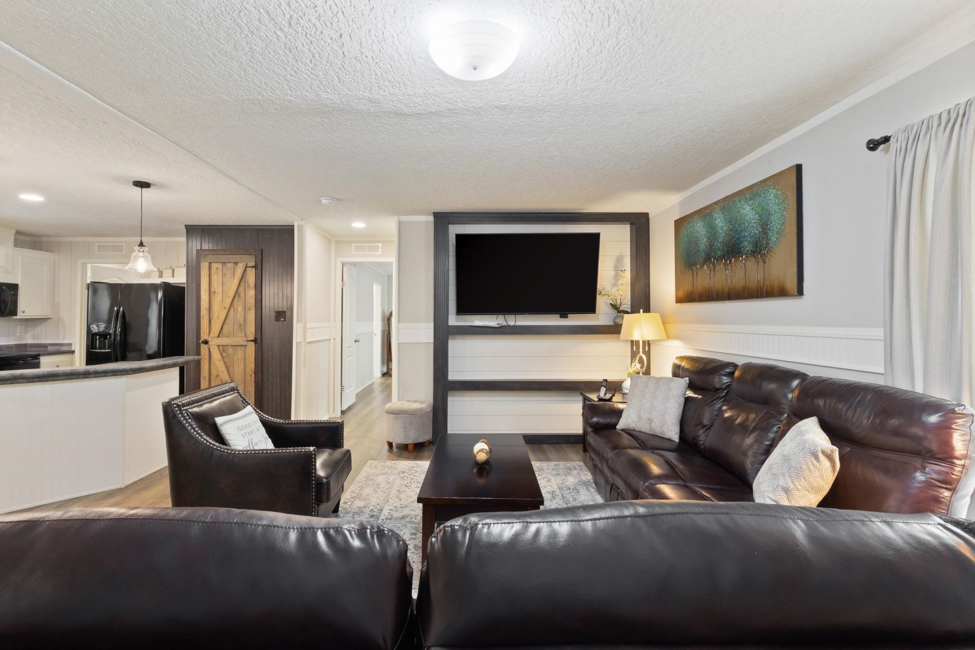 1209 Railroad Dr. Photo 17