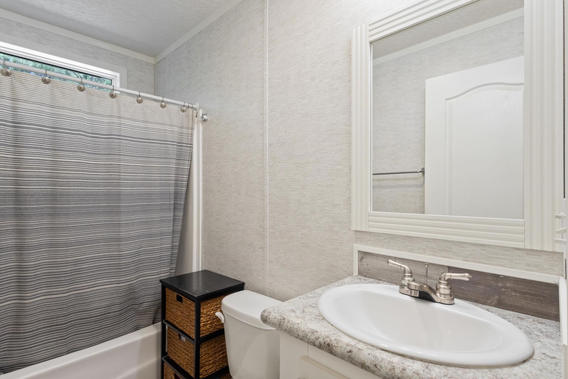1209 Railroad Dr. Photo 29