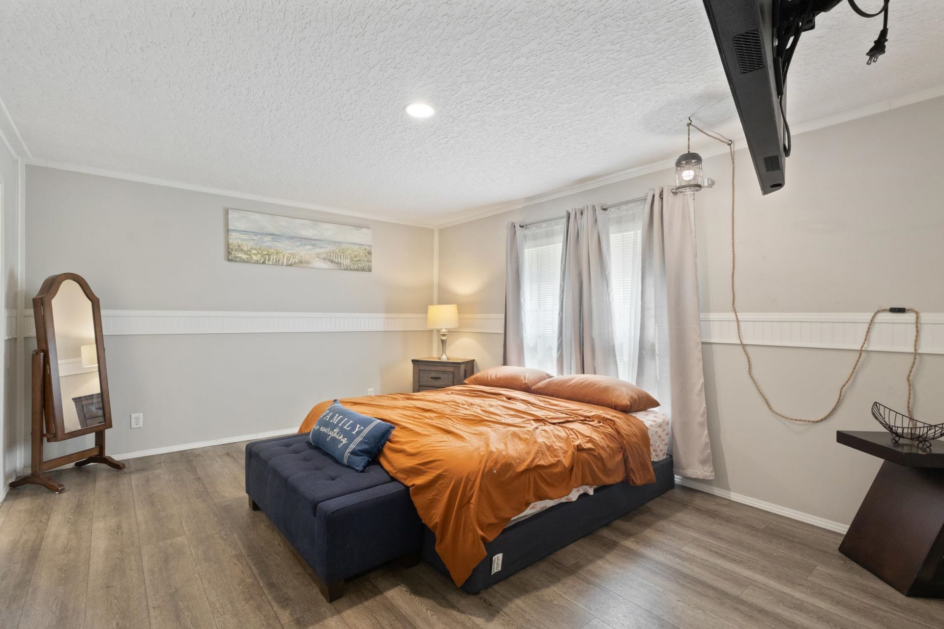 1209 Railroad Dr. Photo 37