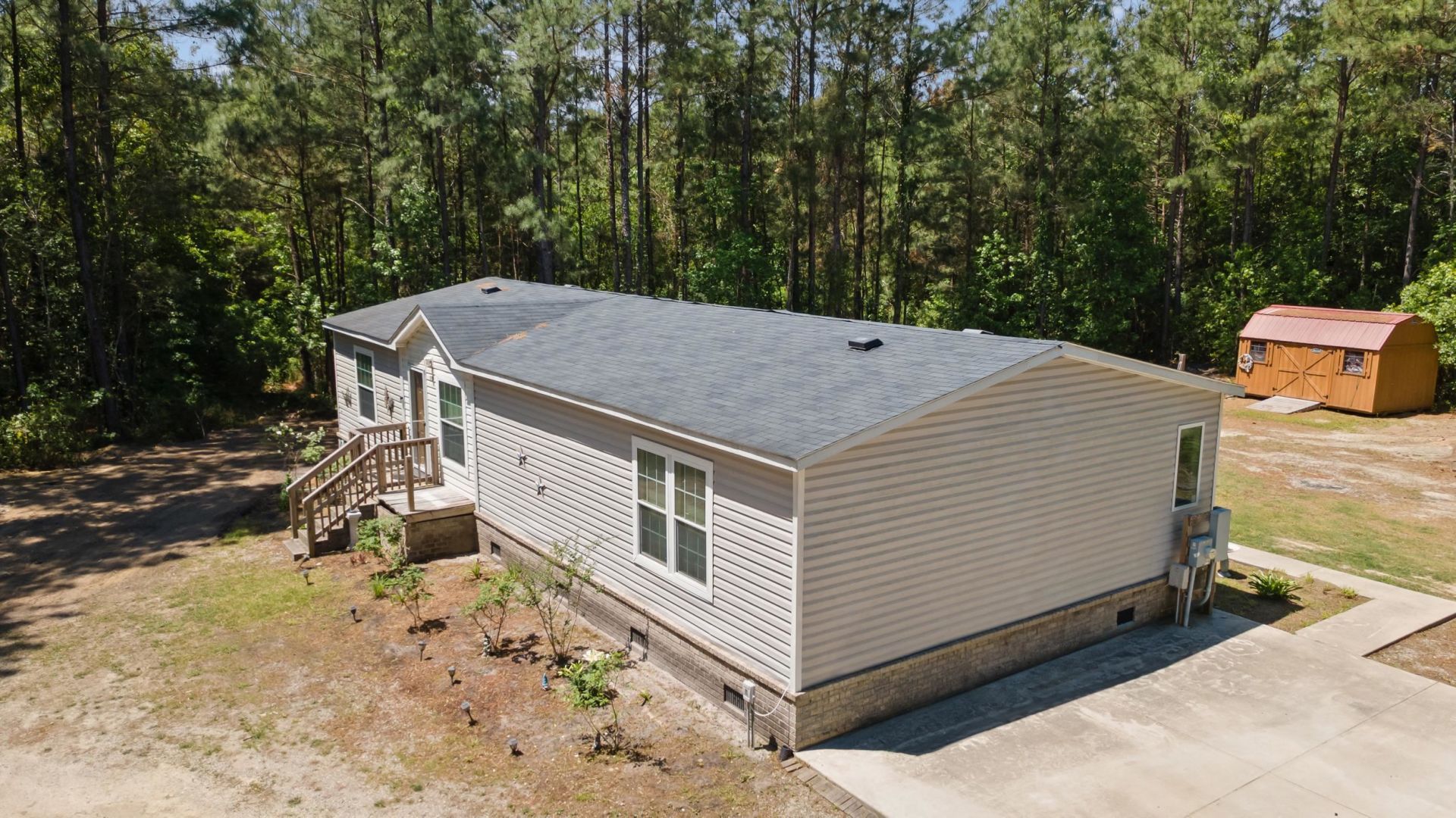 1209 Railroad Dr. Photo 7