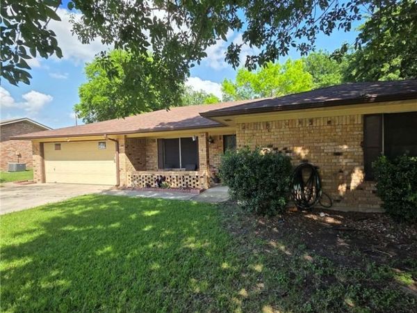1804 Kangaroo Avenue , Killeen, TX 76543