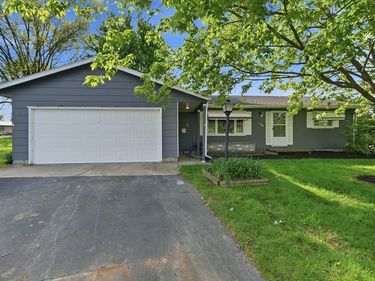 1300 Robinhood Drive, Bucyrus, OH 44820