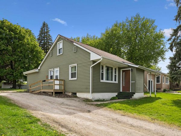 338 E Plum Street, West Union, IA 52175