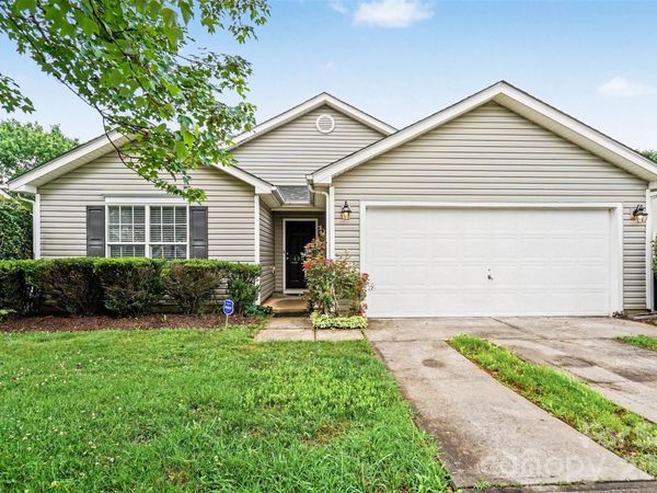 6909 Karnak Court, Charlotte, NC 28216