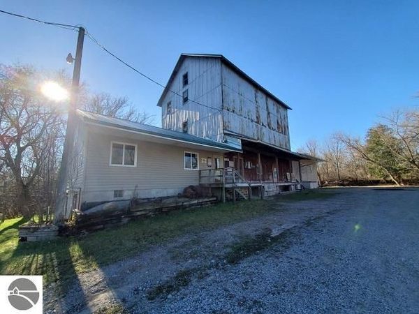 331 Seventh Street N, West Branch, MI 48661