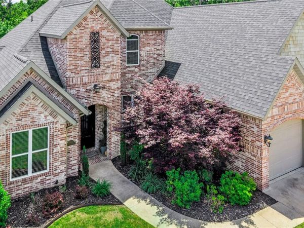 4010 NE Miner Court , Bentonville, AR 72712