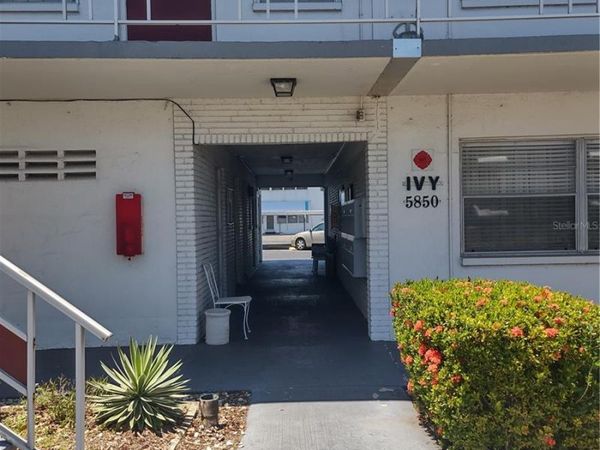 5850 18TH STREET N, Unit 23, ST PETERSBURG, FL 33714