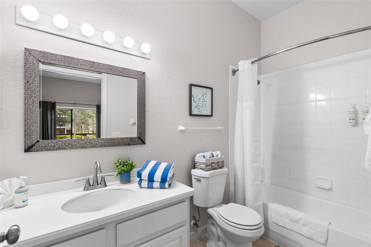 402 Lucaya Loop, Davenport, FL 33897 Photo