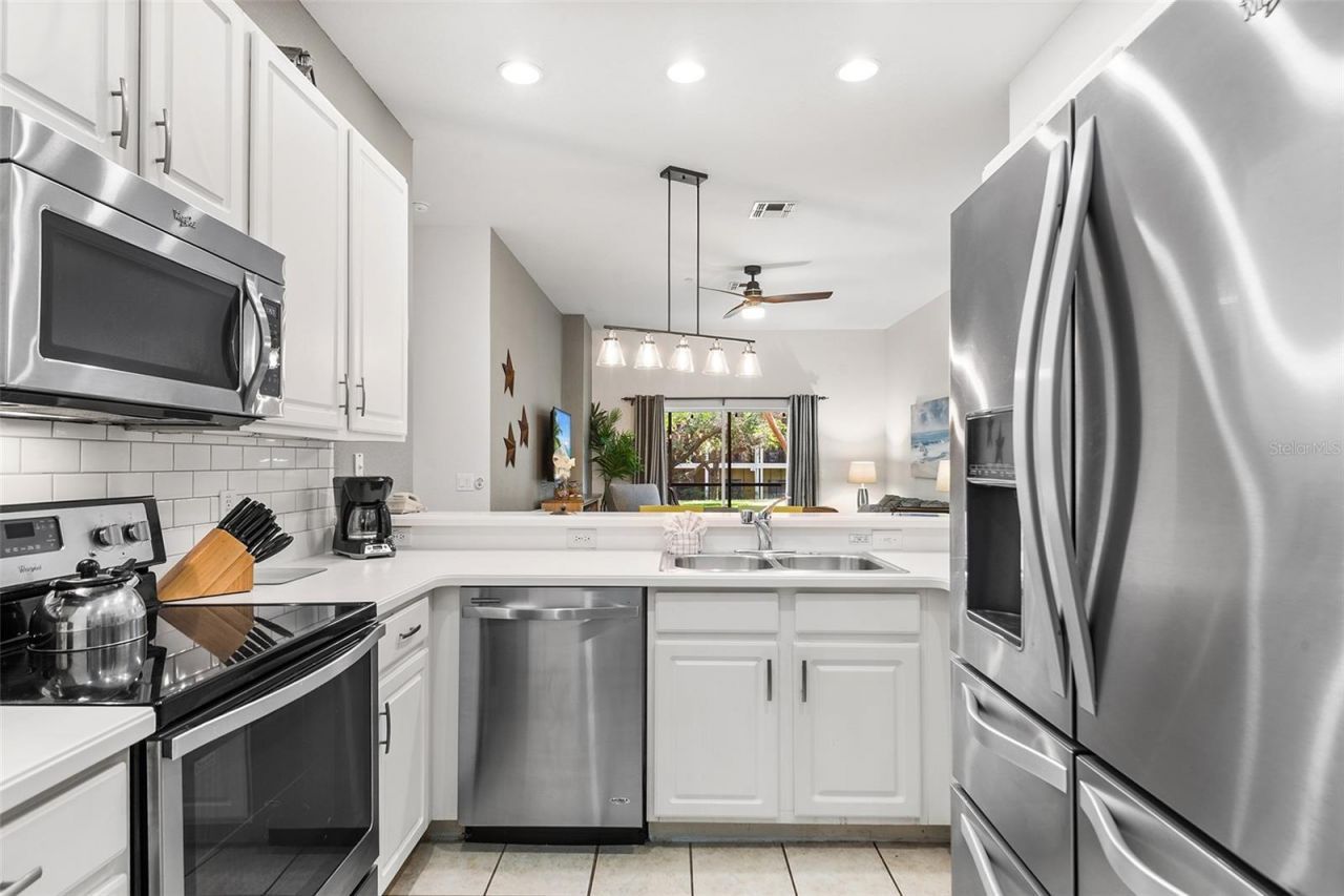 402 Lucaya Loop, Davenport, FL 33897 Photo