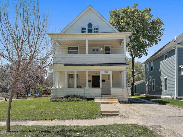 2703 Humboldt Avenue N, Minneapolis, MN 55411