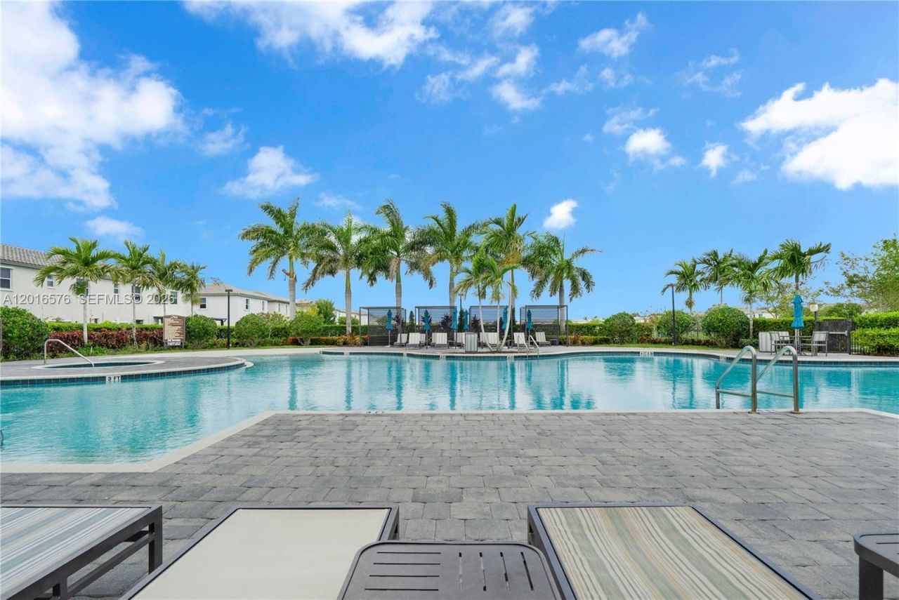 1469 SE 26th Ter, Homestead, FL 33035 Photo