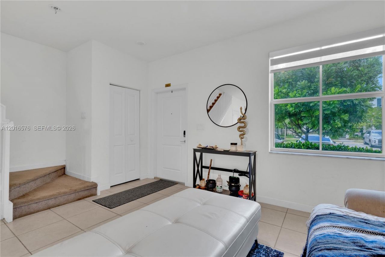 1469 SE 26th Ter, Homestead, FL 33035 Photo