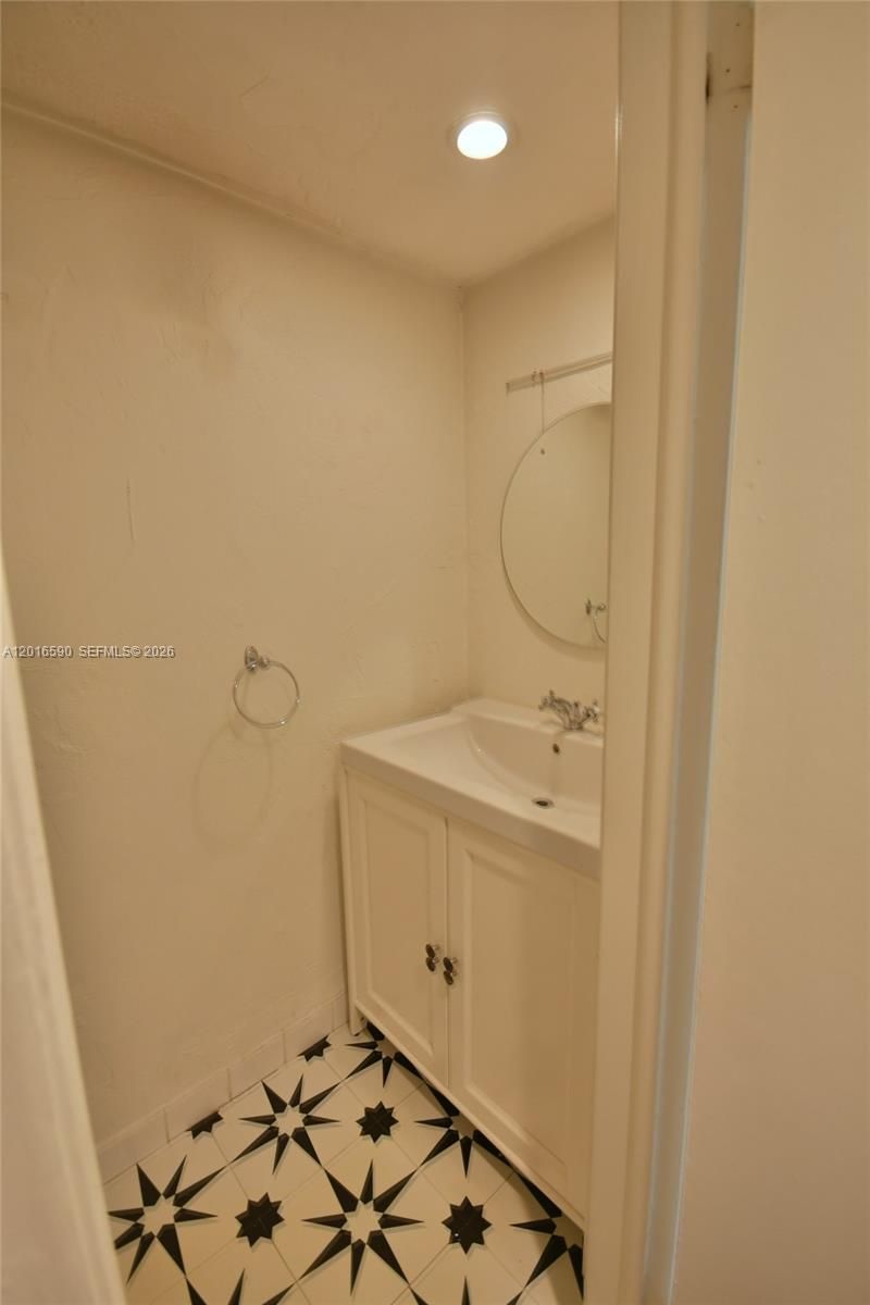6884 N Kendall Dr, Unit C401, Pinecrest, FL 33156 Photo