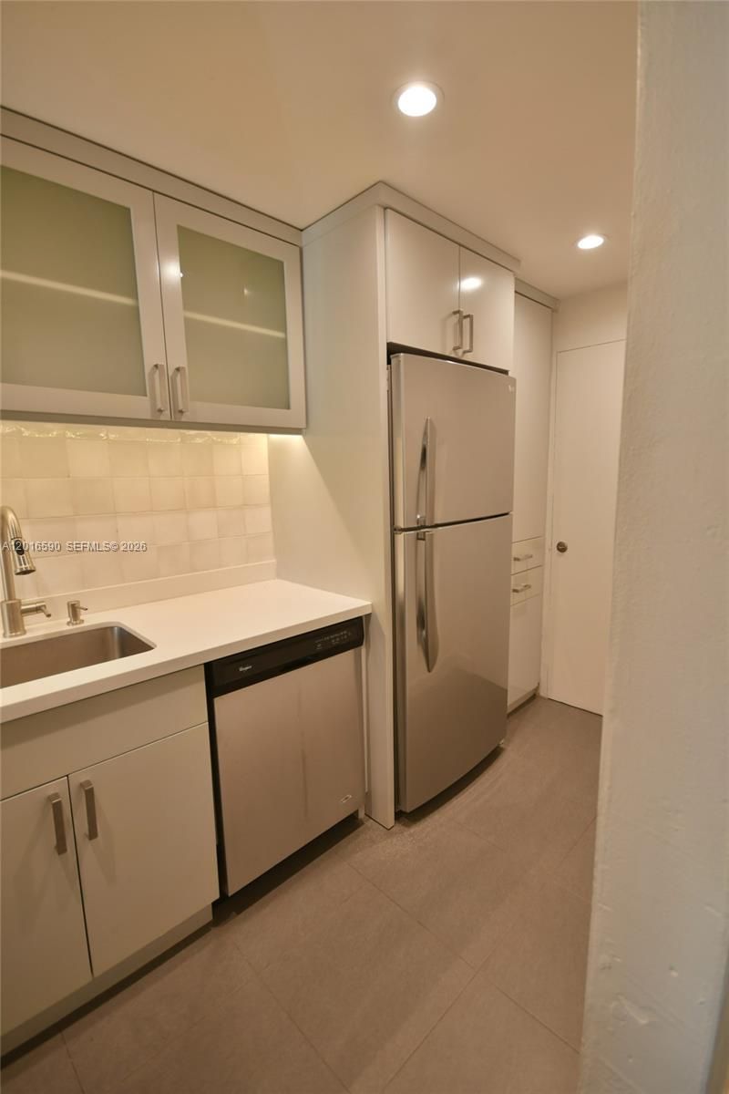 6884 N Kendall Dr, Unit C401, Pinecrest, FL 33156 Photo