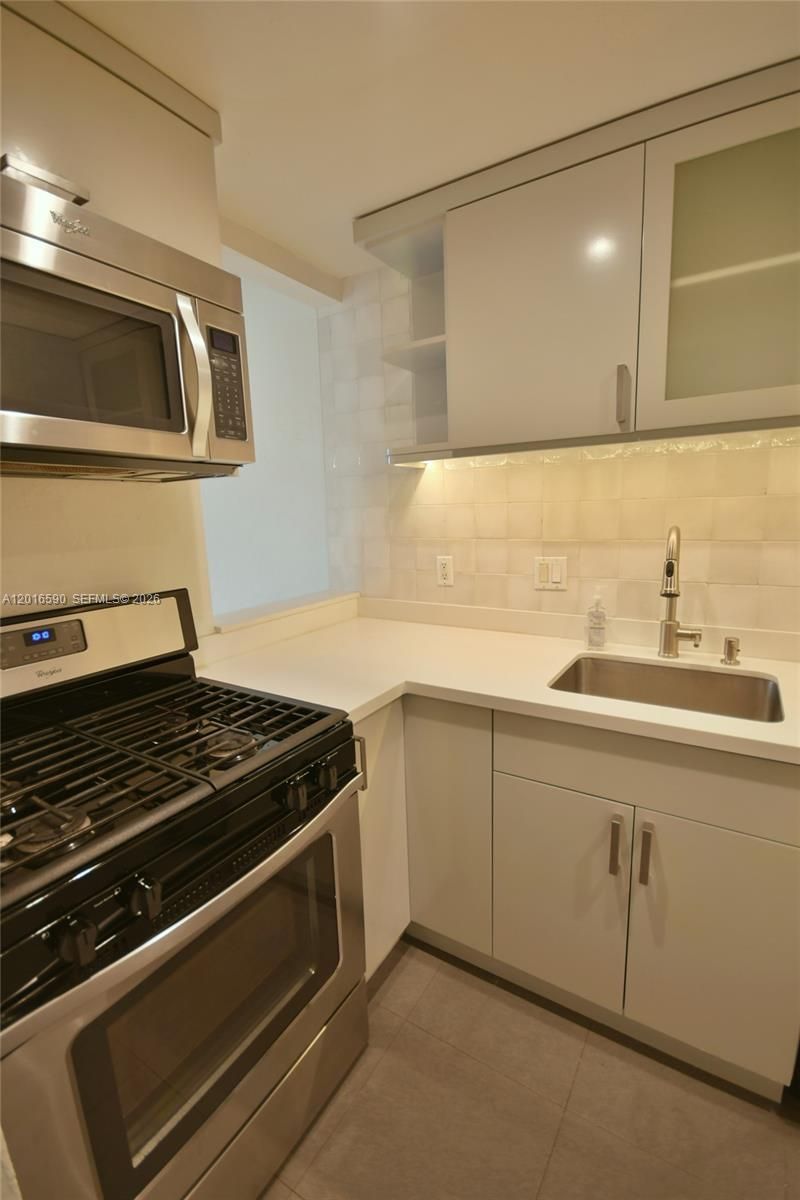 6884 N Kendall Dr, Unit C401, Pinecrest, FL 33156 Photo