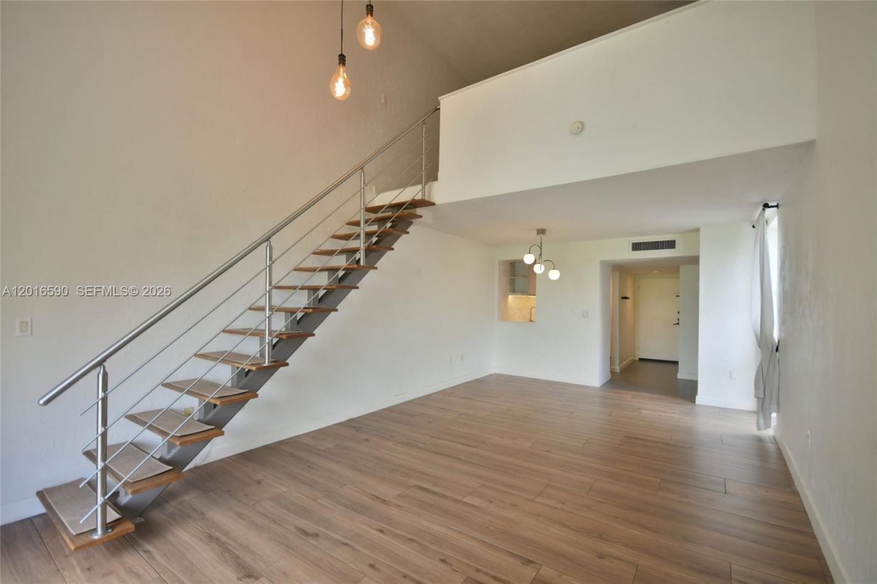6884 N Kendall Dr, Unit C401, Pinecrest, FL 33156 Photo
