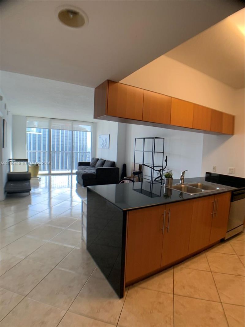 1750 N Bayshore Dr, Unit 2412, Miami, FL 33132 Photo