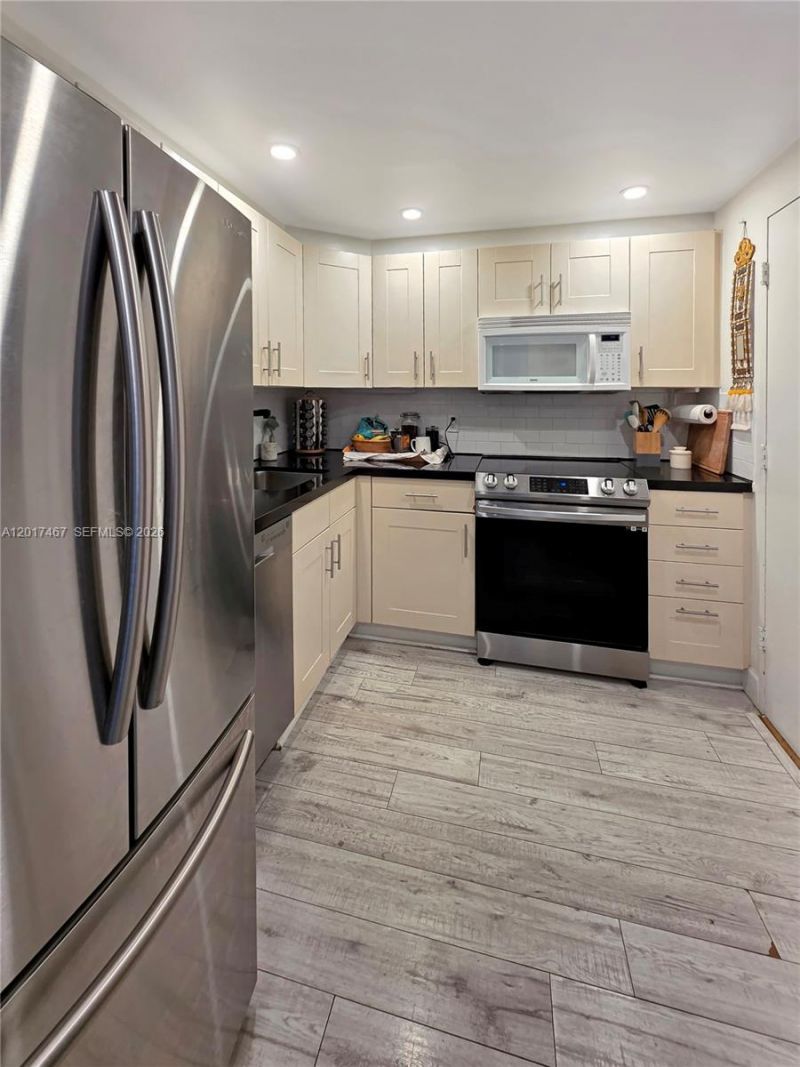 800 West Ave, Unit 921, Miami Beach, FL 33139 Photo