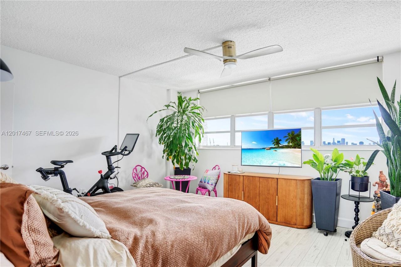 800 West Ave, Unit 921, Miami Beach, FL 33139 Photo