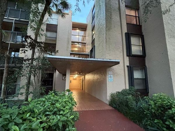 14321 N Kendall Dr , Unit 303F, Miami, FL 33186