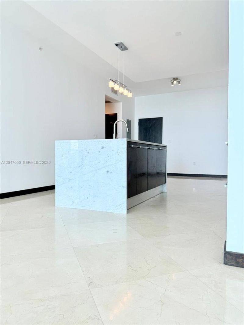 900 Biscayne Blvd , Unit 3803, Miami, FL 33132 Photo