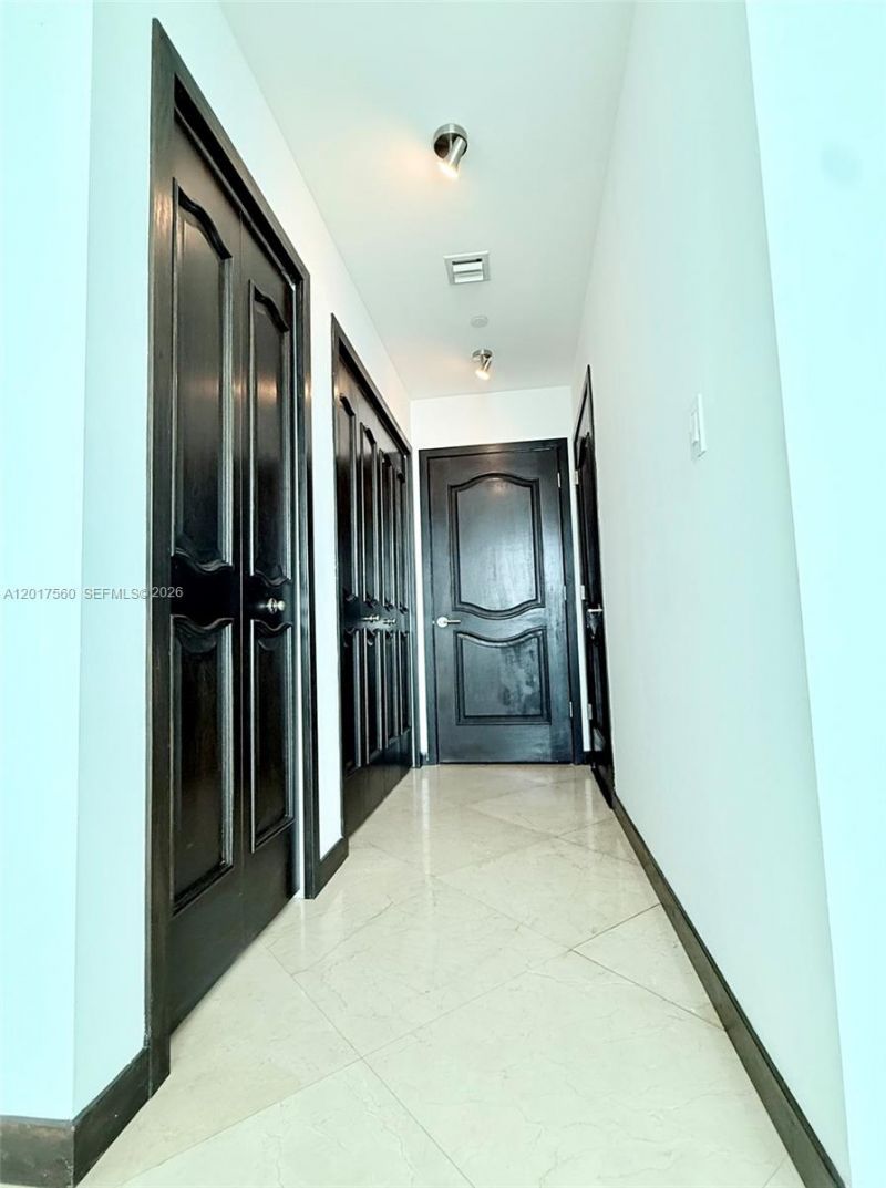 900 Biscayne Blvd , Unit 3803, Miami, FL 33132 Photo