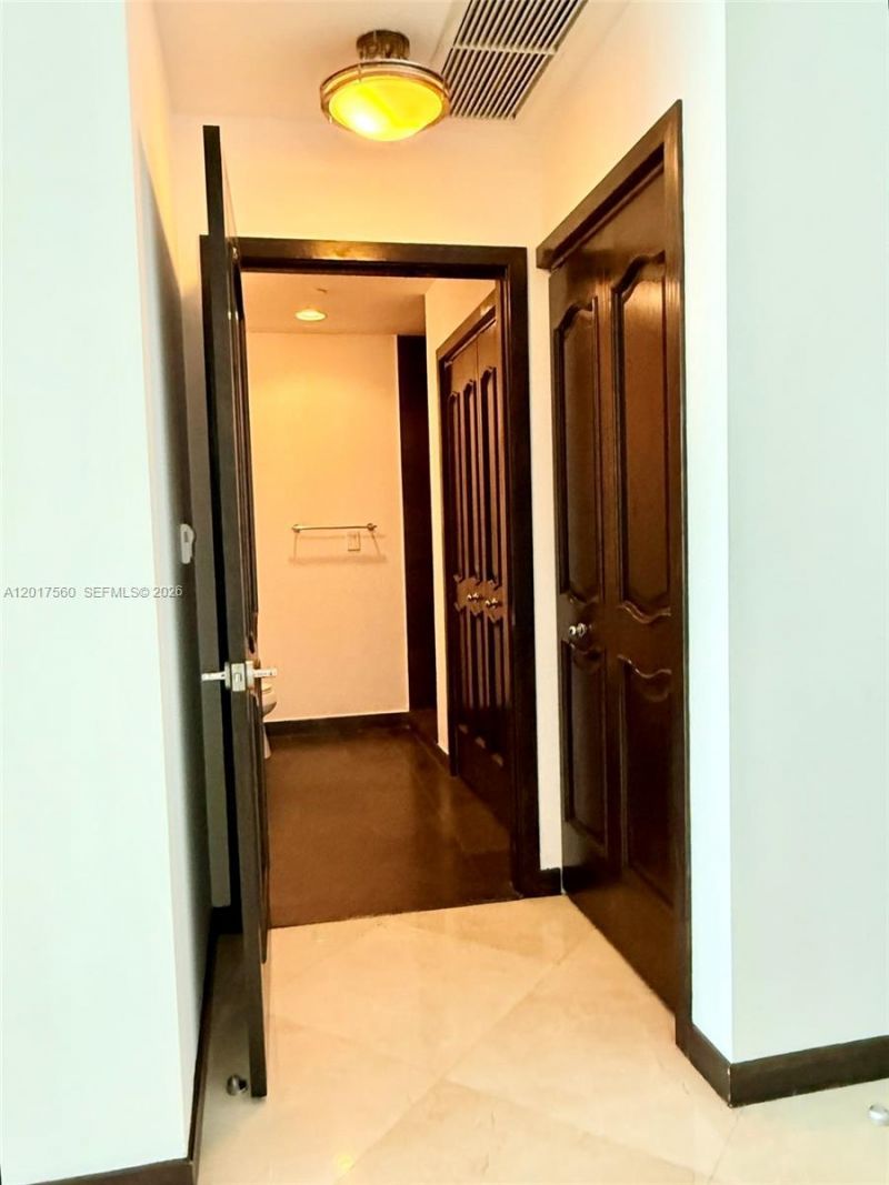 900 Biscayne Blvd , Unit 3803, Miami, FL 33132 Photo