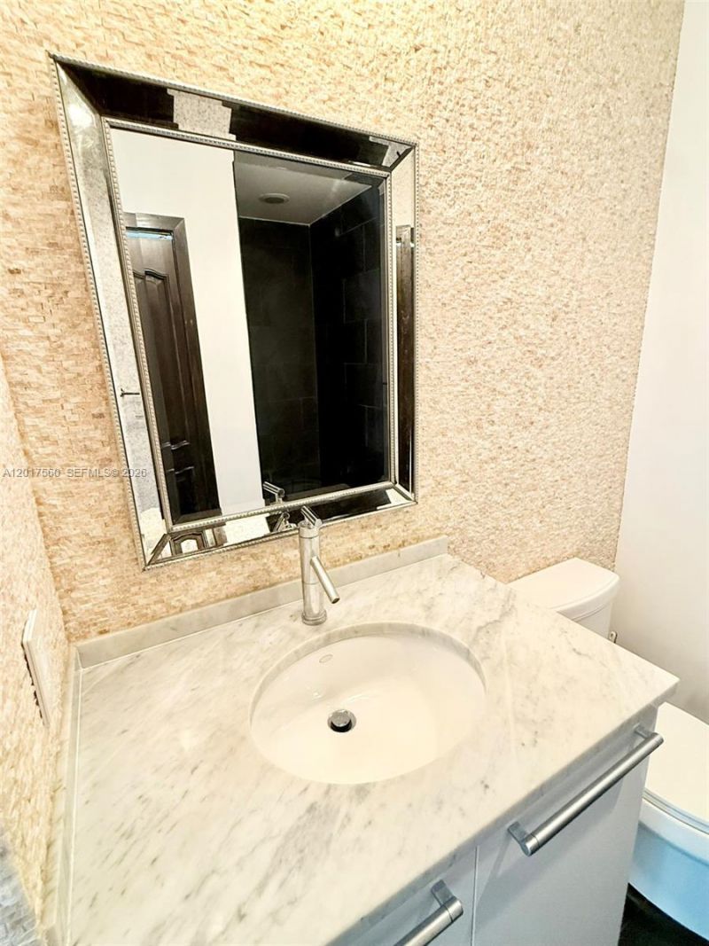 900 Biscayne Blvd , Unit 3803, Miami, FL 33132 Photo