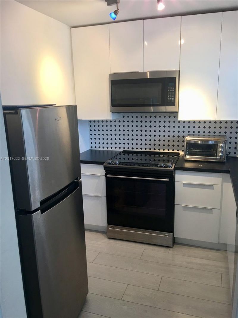 1610 Lenox Ave , Unit 416, Miami Beach, FL 33139 Photo