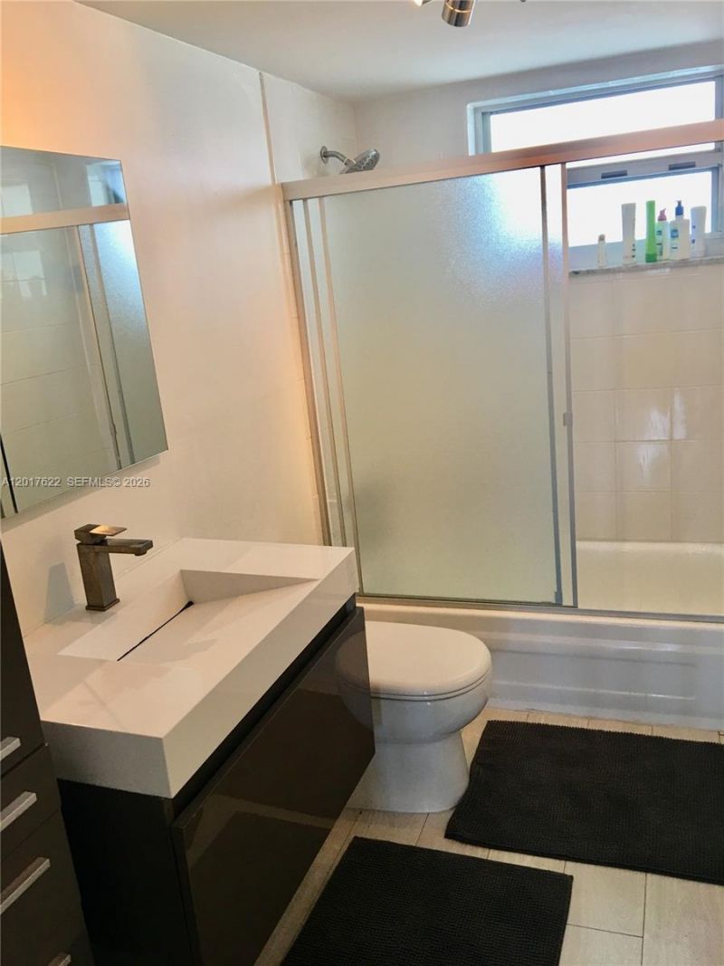 1610 Lenox Ave , Unit 416, Miami Beach, FL 33139 Photo