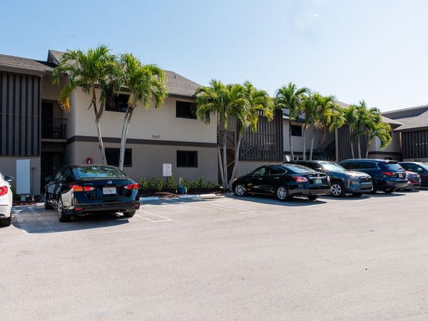 1665 Cabot Lane, Unit A3, Wellington, FL 33414