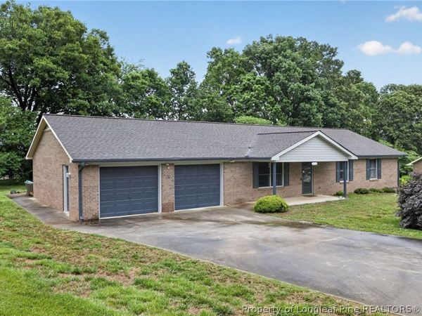 316 Christine Court , Winston Salem, NC 27127