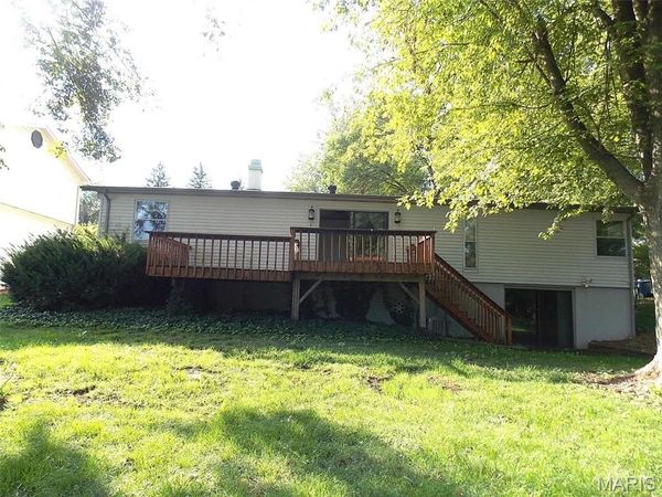 1007 BELLEVILLE Street , Lebanon, IL 62254