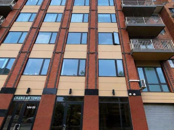 144-56 Roosevelt Avenue , Unit 2C, Flushing, NY 11354