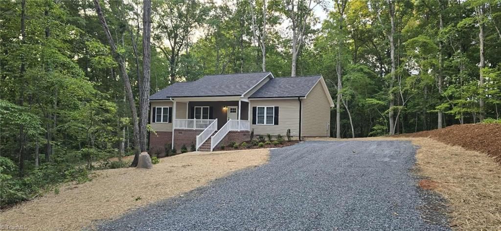 1234 Bonita Street, Asheboro, NC 27205 Main Photo