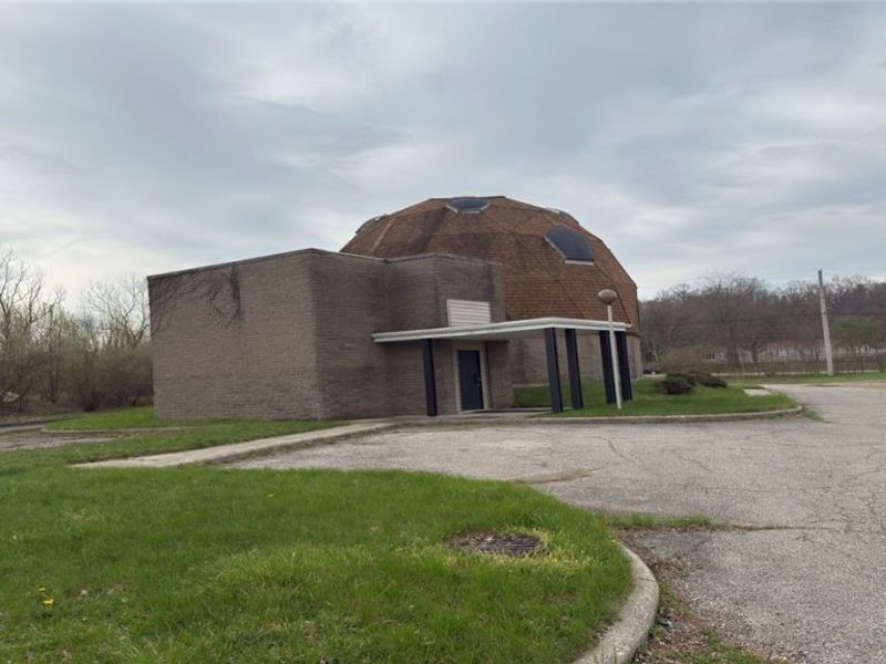 166 Currie Hall, Kent, OH 44240 Photo 2