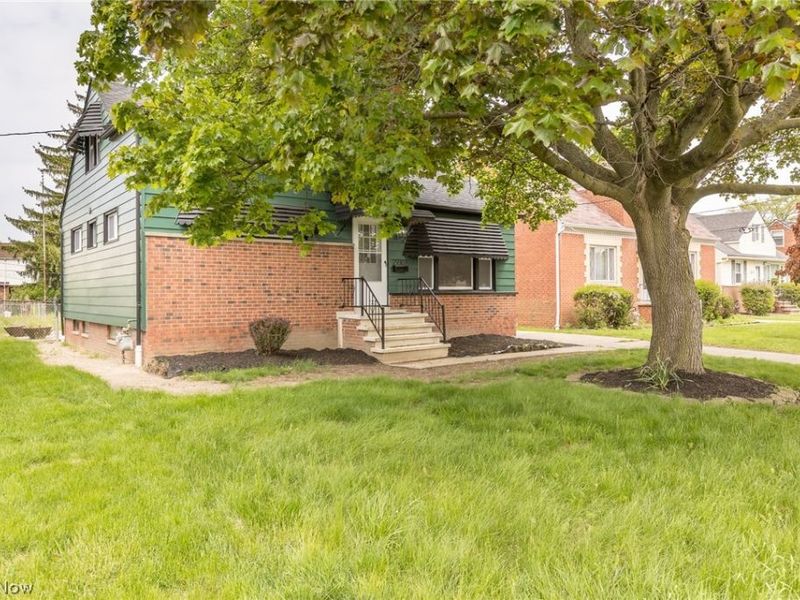 29307 Lake Shore Boulevard, Willowick, OH 44095 Photo 2