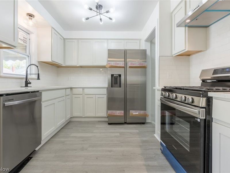 29307 Lake Shore Boulevard, Willowick, OH 44095 Photo 6