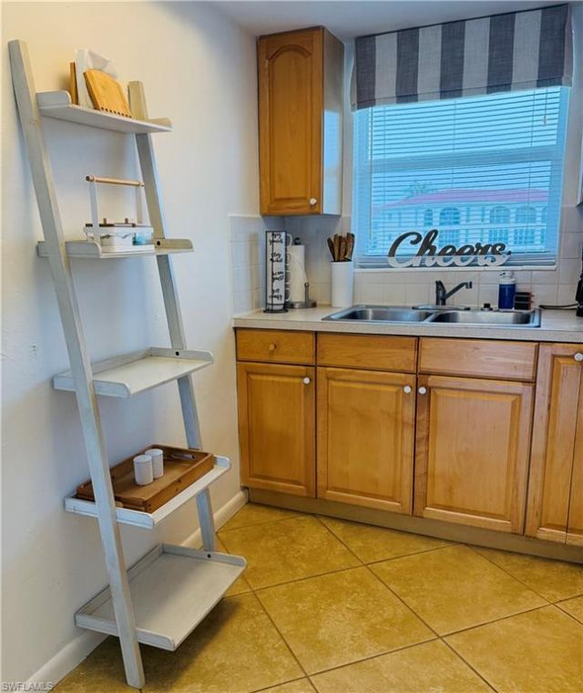 3250 10th St N, Unit C8, Naples, FL 34103 Photo
