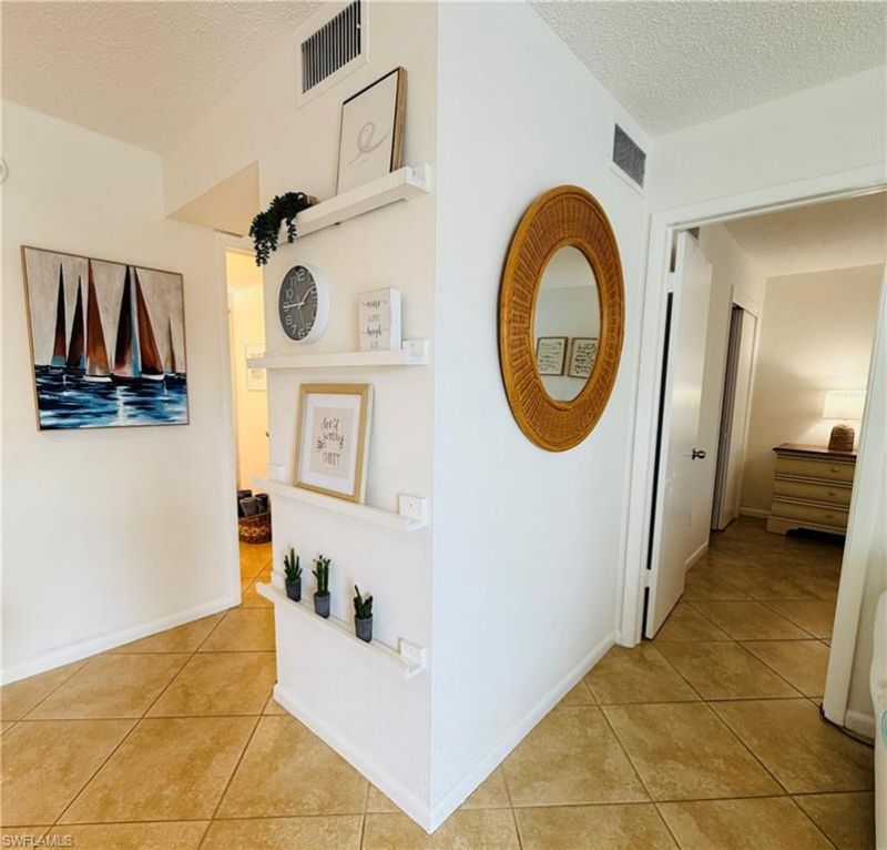 3250 10th St N, Unit C8, Naples, FL 34103 Photo
