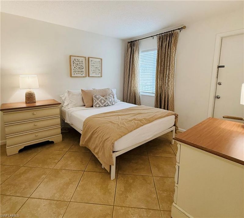 3250 10th St N, Unit C8, Naples, FL 34103 Photo