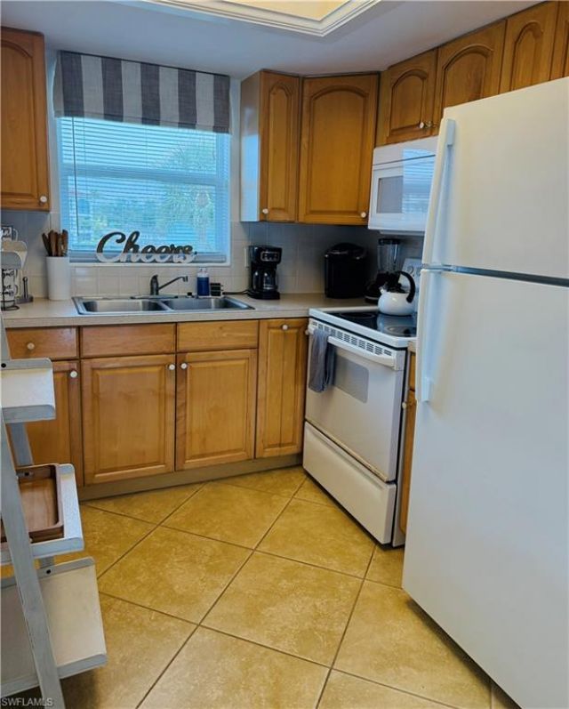 3250 10th St N, Unit C8, Naples, FL 34103 Photo