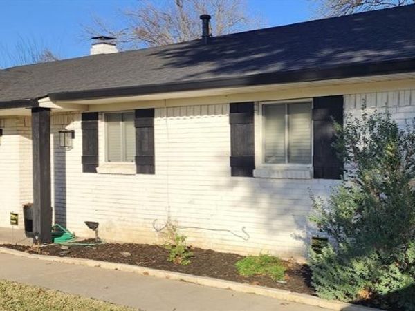 2129 Goerte Drive, Grand Prairie, TX 75051