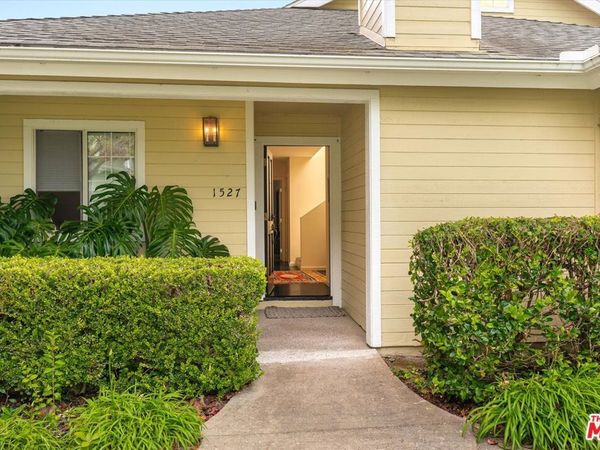 1527 Meadow Circle, Carpinteria, CA 93013