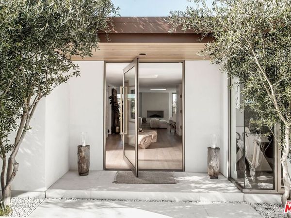 3539 Beverly Ridge Drive, Sherman Oaks, CA 91423